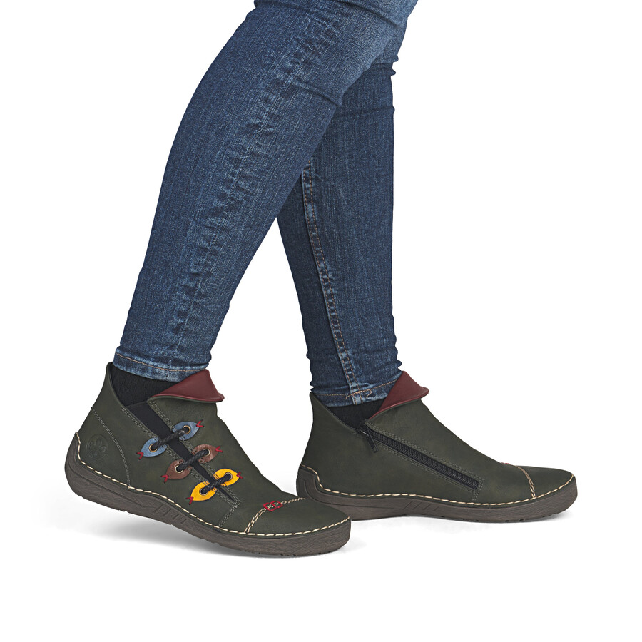 grüne damen-stiefel mit reißverschluss rieker 72581-54
