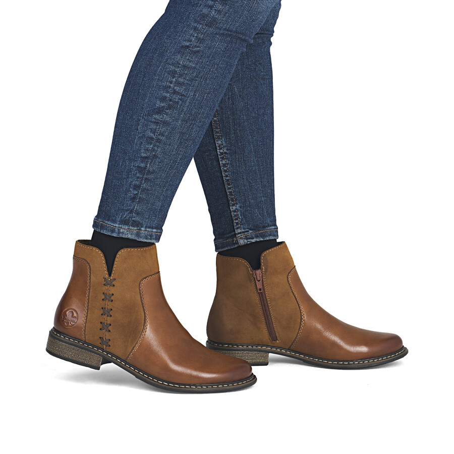 braune damen-stiefel mit reißverschluss rieker z4951-24