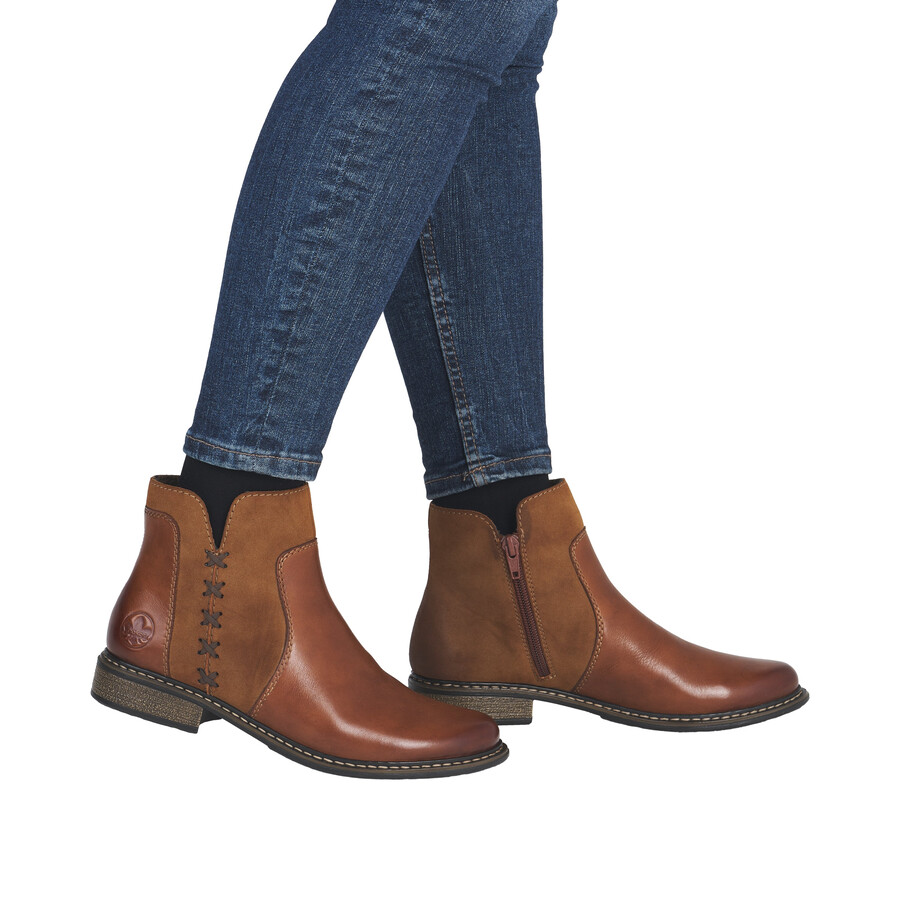 braune damen-stiefel mit reißverschluss rieker z4951-24
