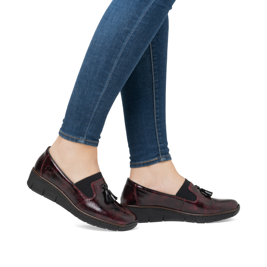 rote elastische damenschuhe rieker 53751-35