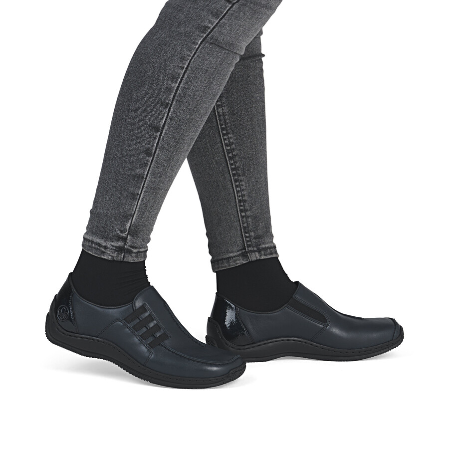 blaue elastische damenschuhe rieker l1777-14